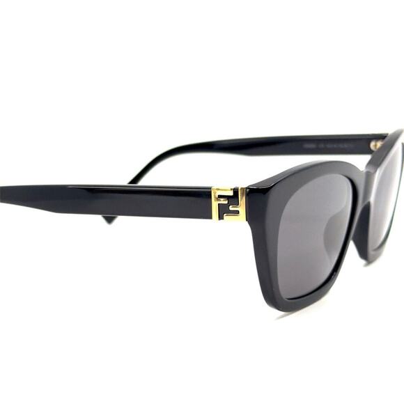 New!!! FENDI Sunglasses FE40205I 01A Authentic main image 8